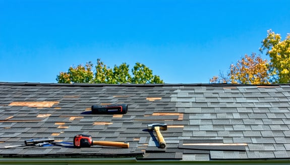 How much does it cost to replace a roof per square?